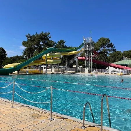 Mobil En 4 Etoiles A Bonne Anse / La Palmyre