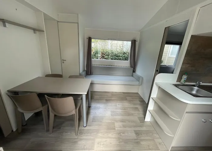 Mobil En 4 Etoiles A Bonne Anse / La Palmyre Campsite *