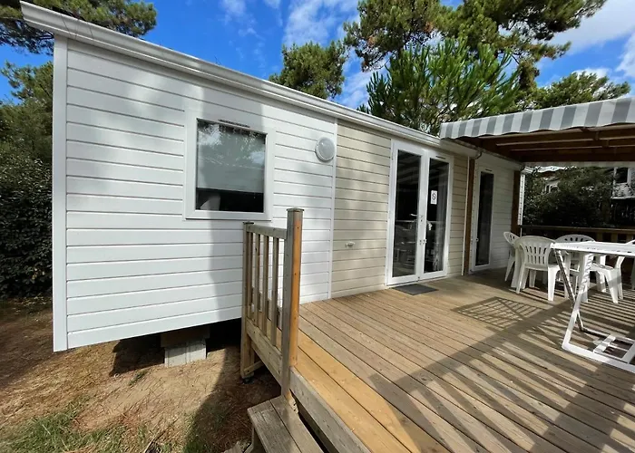 Campsite Mobil En 4 Etoiles A Bonne Anse / La Palmyre